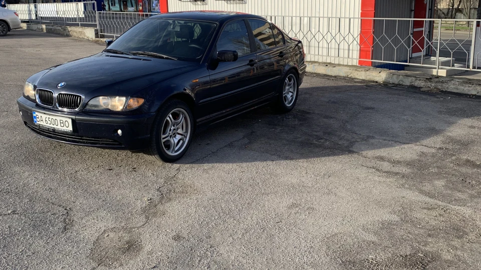BMW 3 series 2