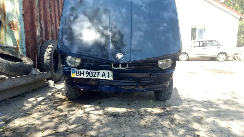 BMW 3 series 2