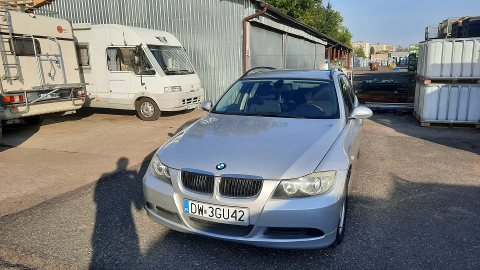BMW 3 series 2