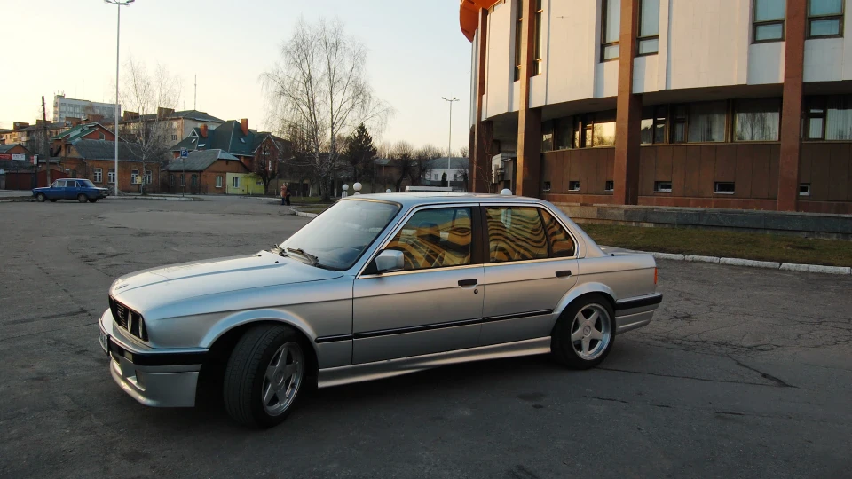 BMW 3 series 2