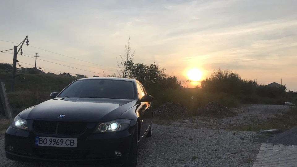 BMW 3 series 2