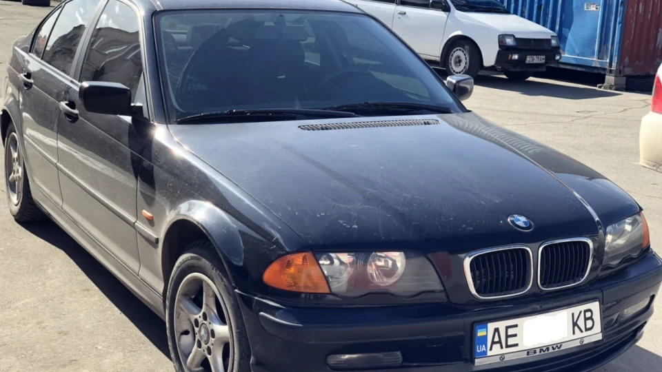 BMW 3 series 2