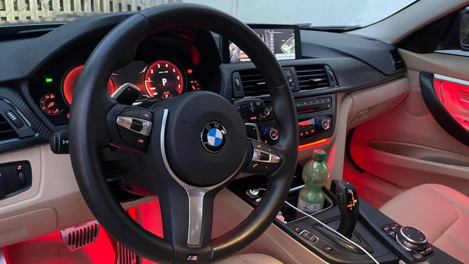 BMW 3 series 2