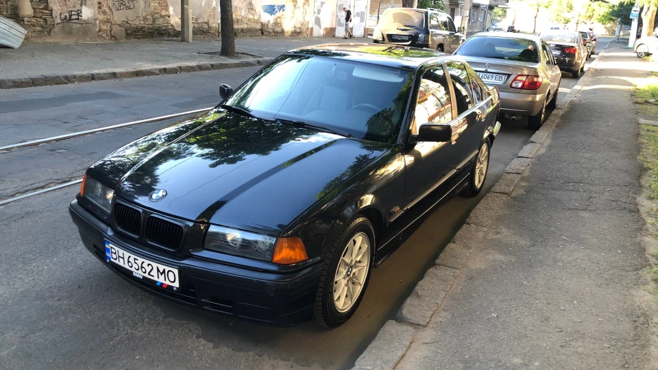 BMW 3 series 2