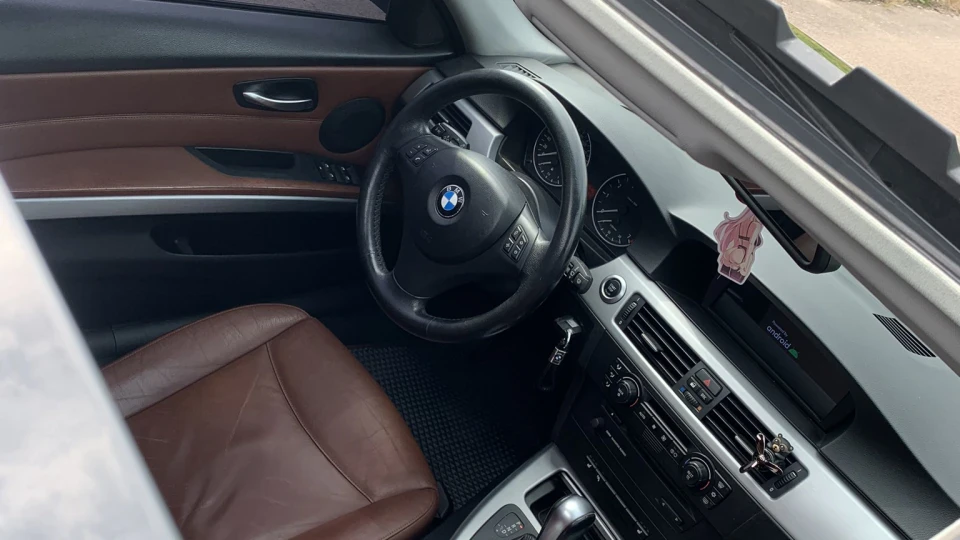 BMW 3 series 2