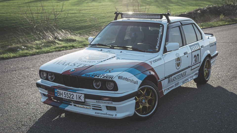 BMW 3 series 2