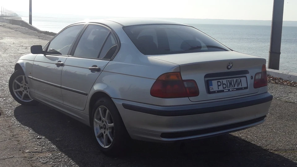 BMW 3 series 2