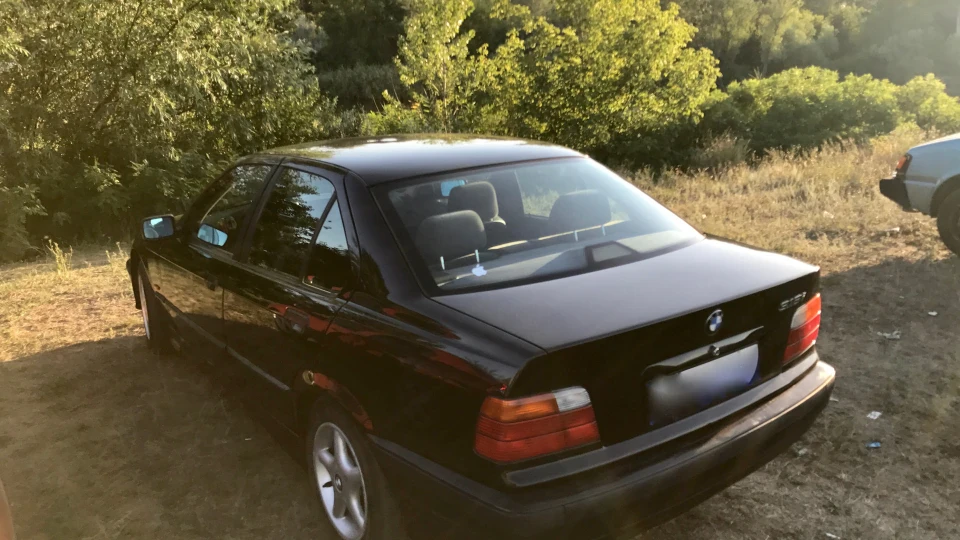 BMW 3 series 2