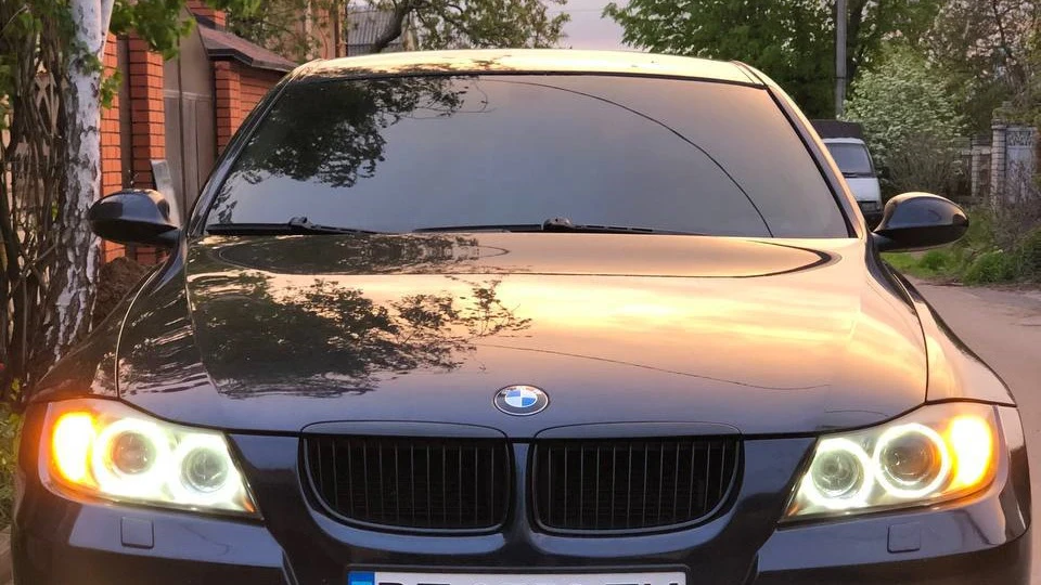 BMW 3 series 2