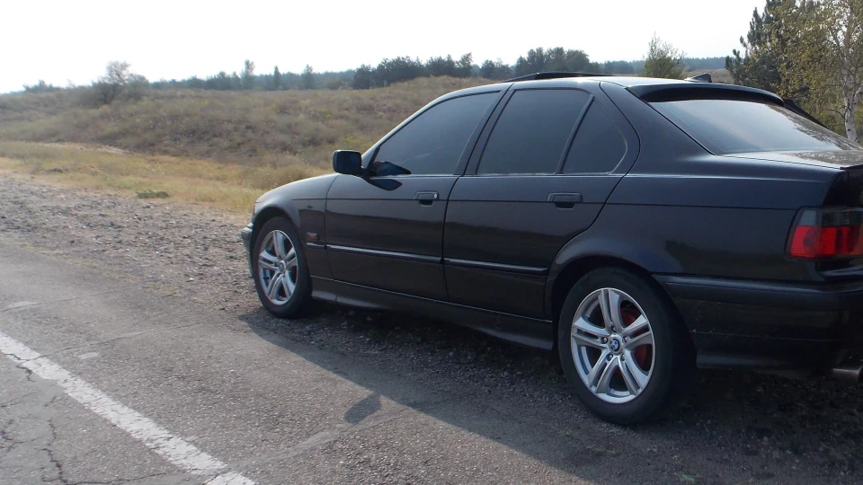 BMW 3 series 2