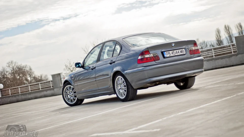 BMW 3 series 2