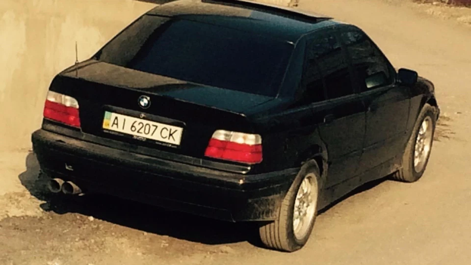 BMW 3 series 2