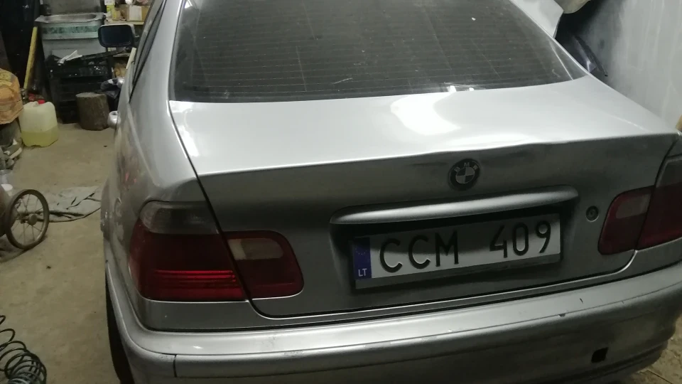 BMW 3 series 2