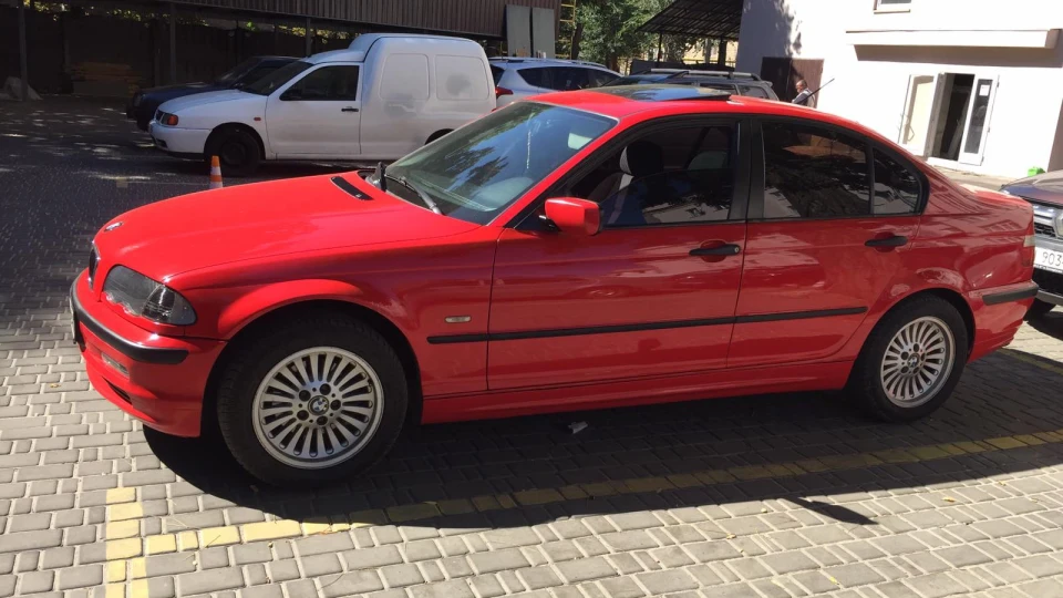 BMW 3 series 2