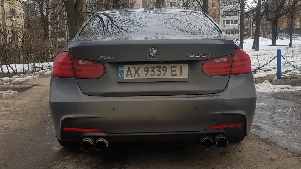 BMW 3 series 2