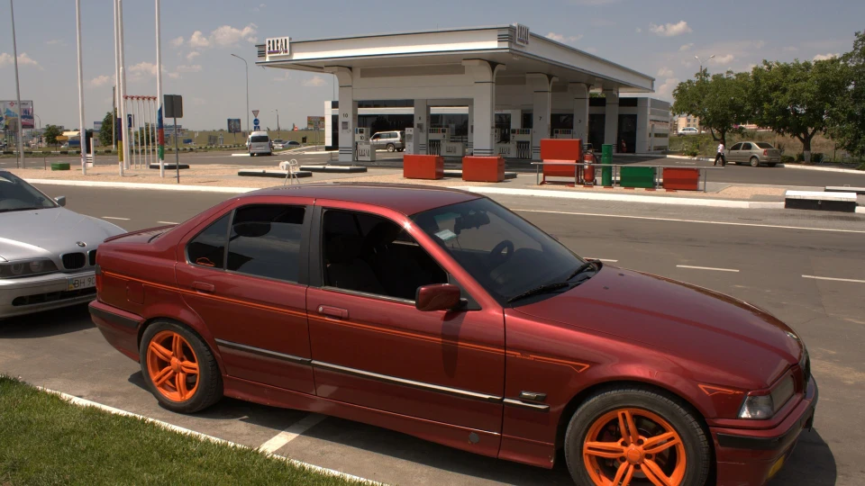 BMW 3 series 2