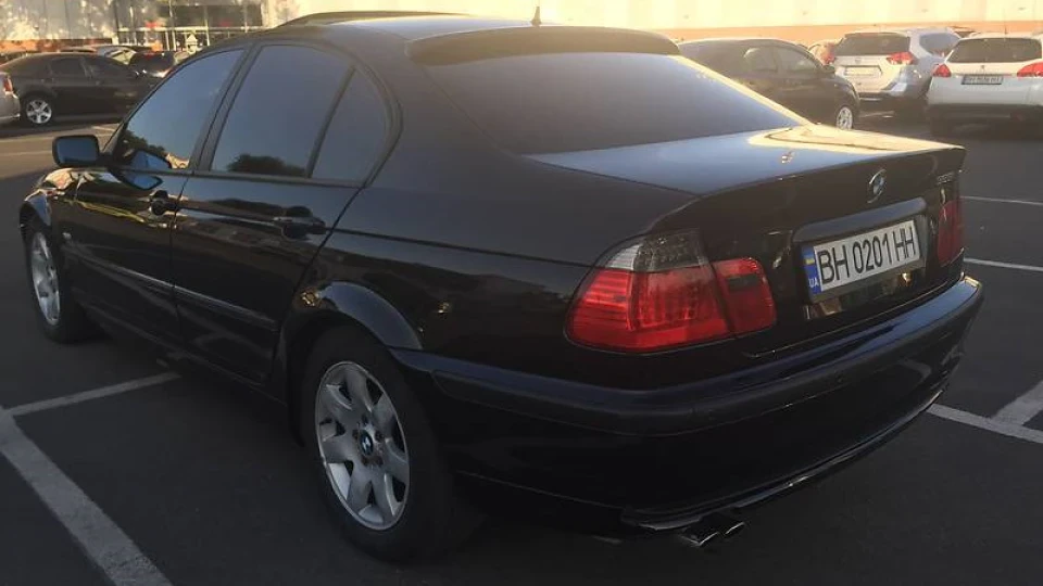 BMW 3 series 2
