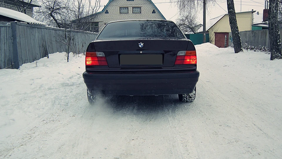 BMW 3 series 2