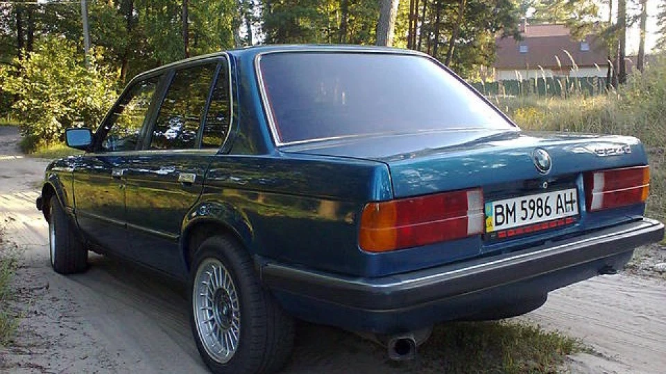 BMW 3 series 2