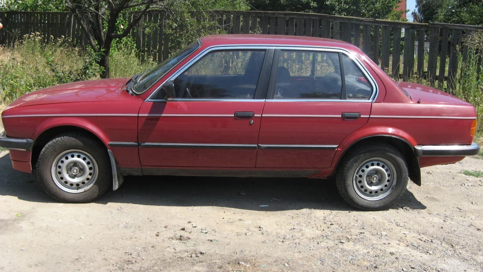 BMW 3 series 2