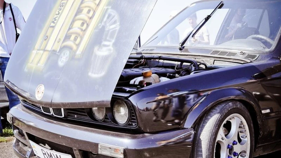 BMW 3 series 2