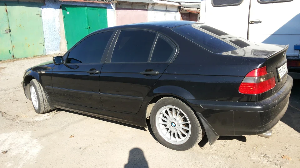 BMW 3 series 2