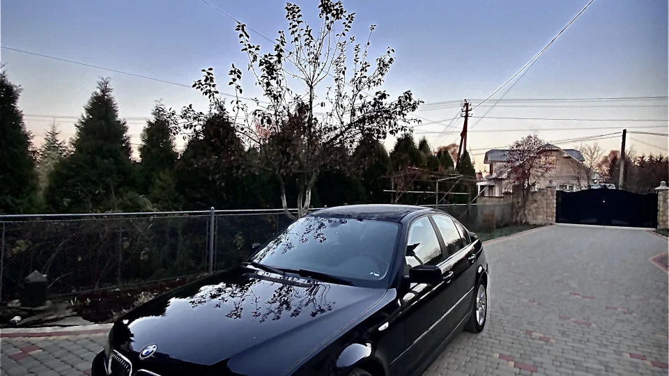 BMW 3 series 2
