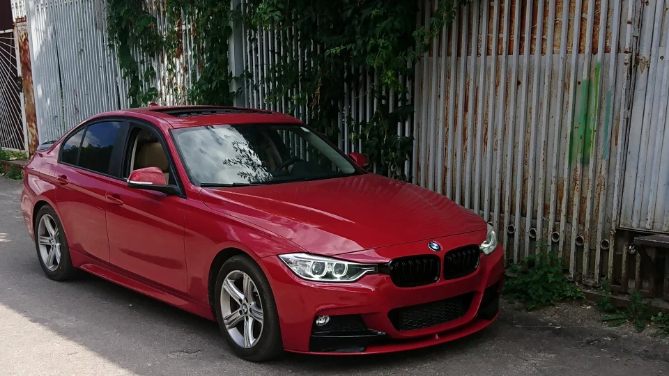 BMW 3 series 2