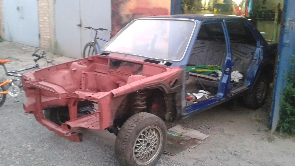 BMW 3 series 2.0 паучок !) 3