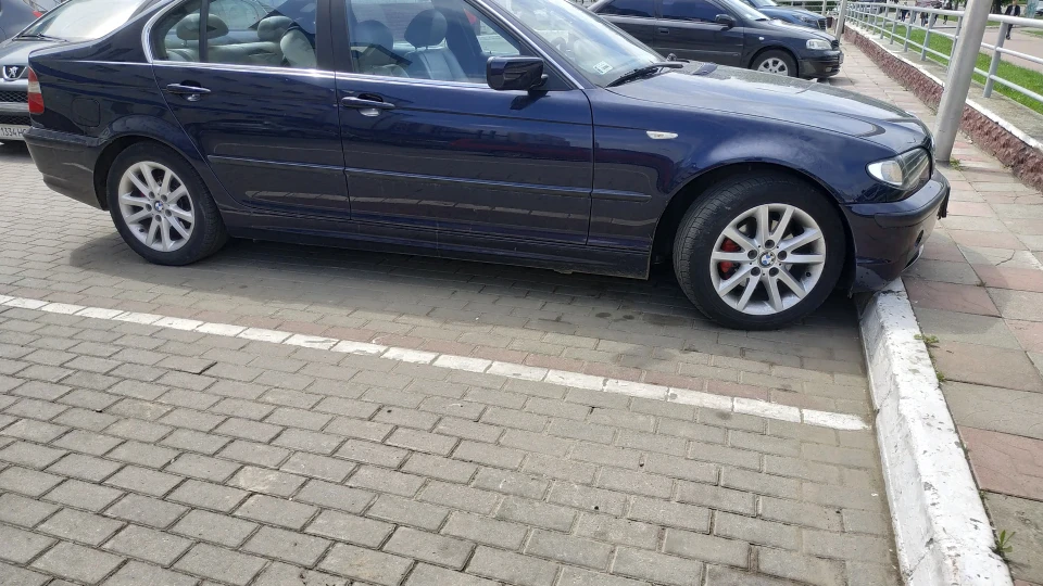 BMW 3 series 2.0D AT 2