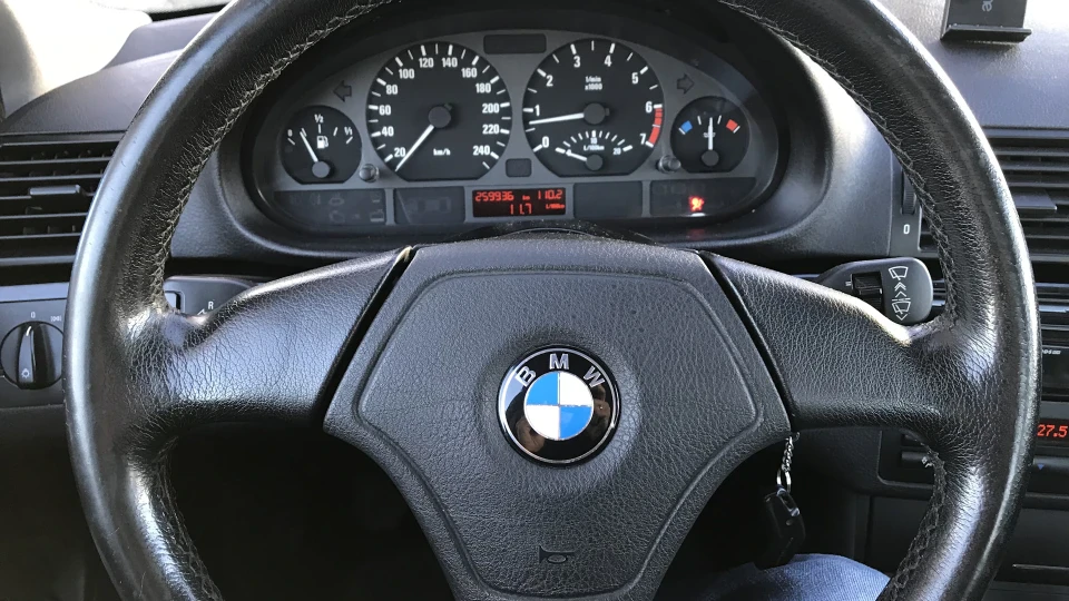 BMW 3 series 2.0i m52tu 4