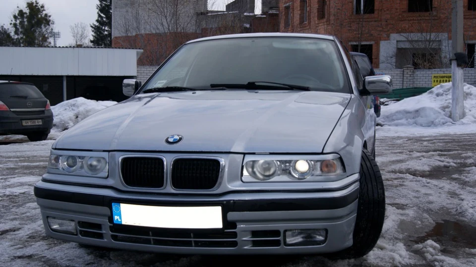 BMW 3 series 2.5 TDS 2