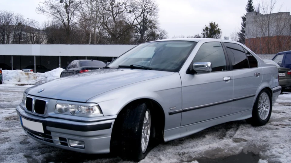BMW 3 series 2.5 TDS 3