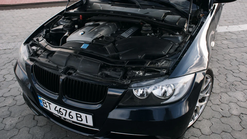 BMW 3 series 3.0 на ручці