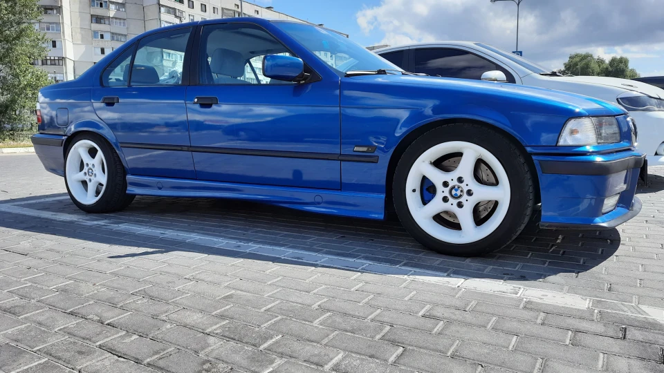 BMW 3 series 3.0 турбо 2