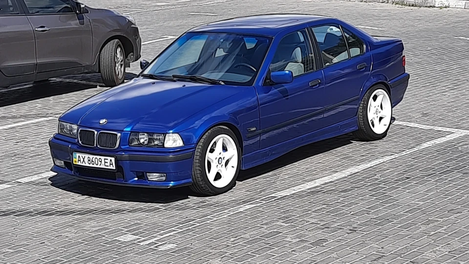 BMW 3 series 3.0 турбо 3
