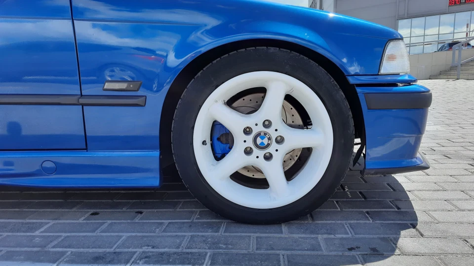 BMW 3 series 3.0 турбо 5