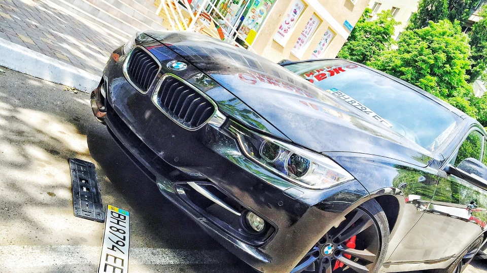 BMW 3 series 3.0 твін-турбо 2