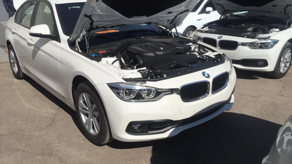 BMW 3 series 318i B38