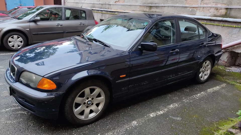 BMW 3 series 318i (E46) m43b19 2