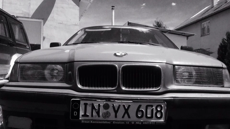 BMW 3 series 318iS E36 4