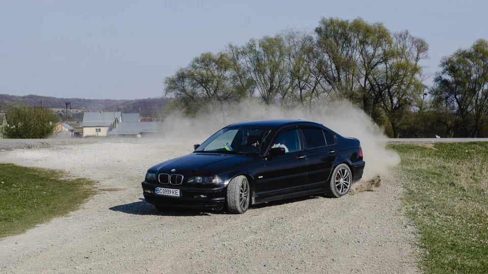 BMW 3 series 320d M47TUD20 4