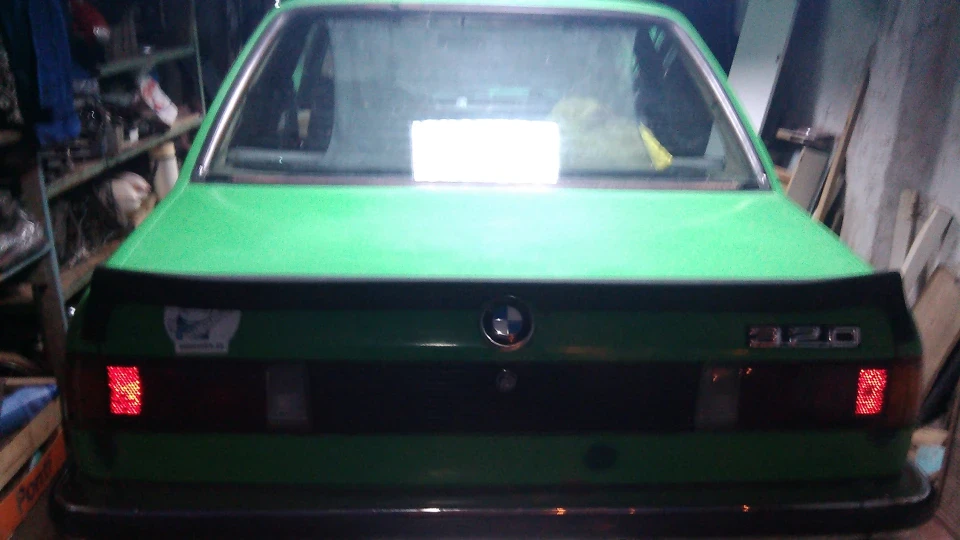 BMW 3 series 320i 3