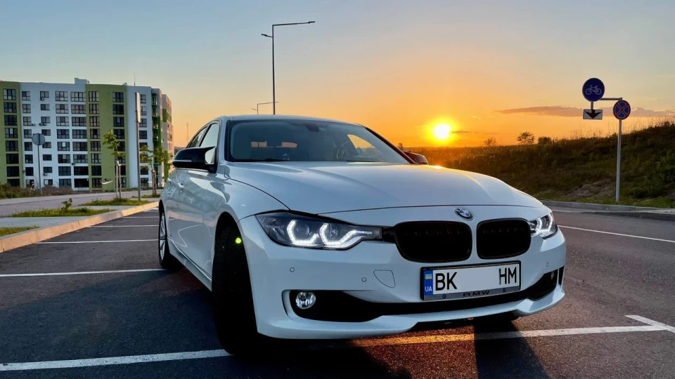 BMW 3 series 320i 2