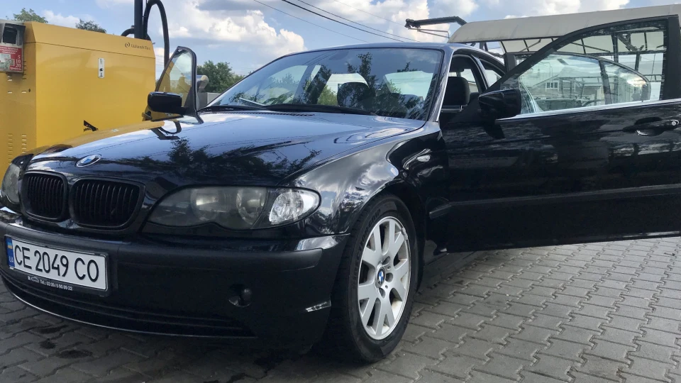 320i 6 3
