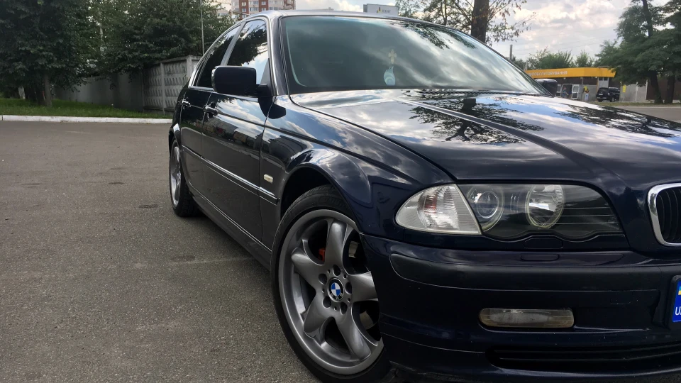 BMW 3 series 323i 2