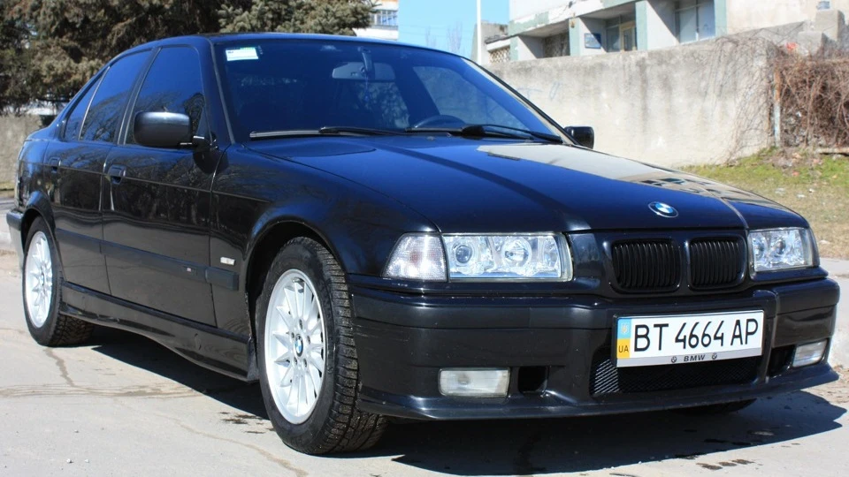 BMW 3 series 323i 2