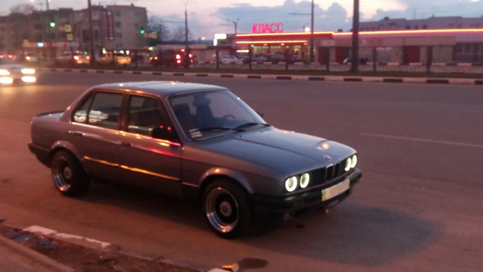 BMW 3 series 325 German Style 4