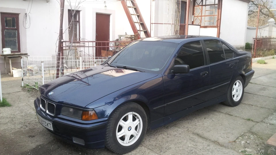 BMW 3 series 325 2