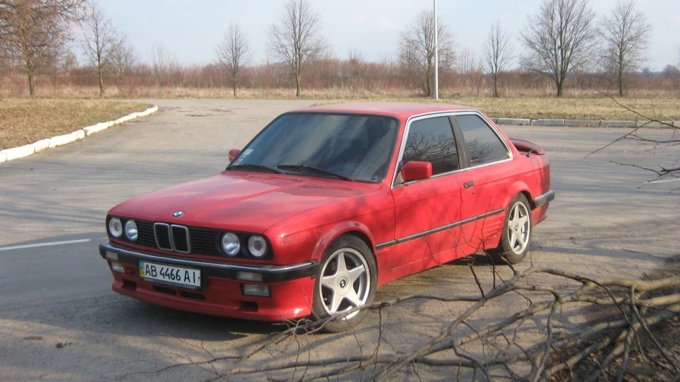 BMW 3 series 325i red rocket 4